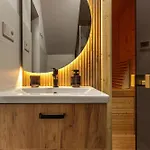 Holiday home Henry - Prywatna Sauna I Jacuzzi