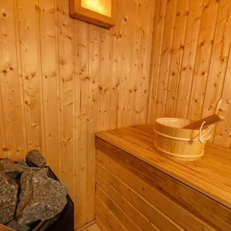 Henry - Prywatna Sauna I Jacuzzi * Zywiec