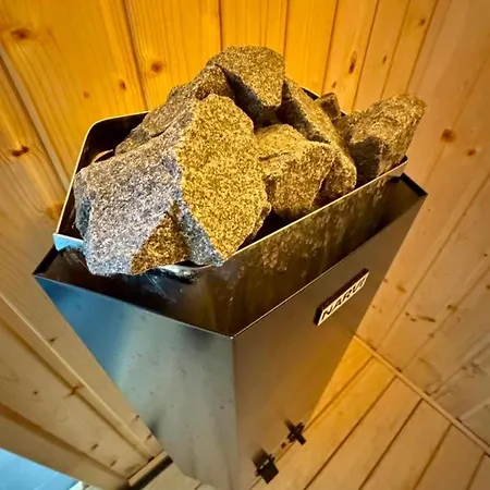 Henry - Prywatna Sauna I Jacuzzi Żywiec