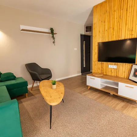 Henry - Prywatna Sauna I Jacuzzi